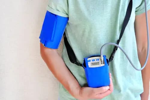 Holter ciśnienia tętniczego krwi - monitorowanie 24h